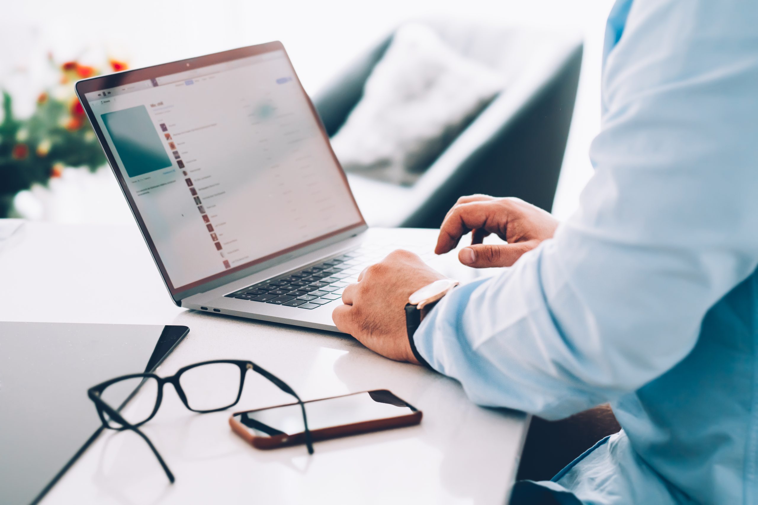 découvrez comment l'intelligence artificielle transforme la communication digitale. explorez les stratégies innovantes et les outils technologiques qui améliorent l'engagement, optimisent les campagnes et révolutionnent l'expérience utilisateur.